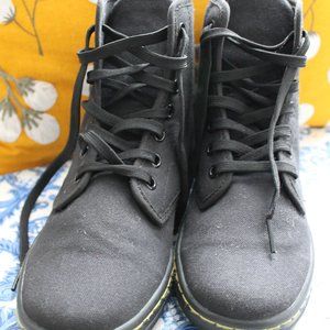 Dr. Martens Air Wair Shoreditch Canvas Booties (Size 6 WOMENS) NEW WITHOUT BOX
